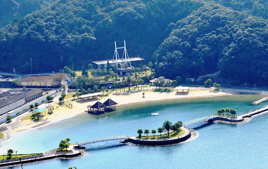 錦向井ヶ浜海開き