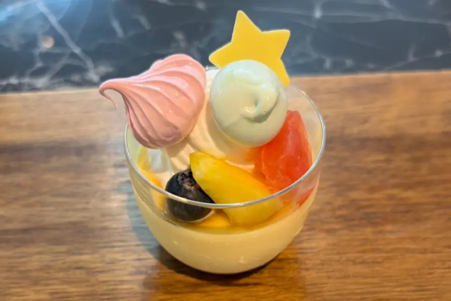 プリン飾りつけ体験