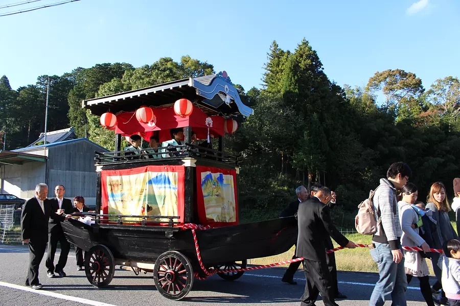 種生神社秋祭 御渡り